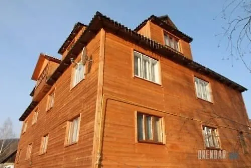 ホームステイ лісовичок ヤレムチャ